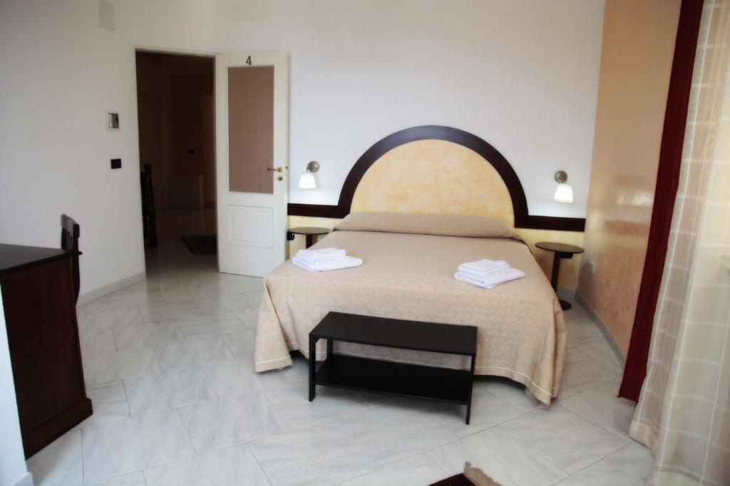 Bed And Breakfast Casagalez Santa Domenica Talao Habitación foto