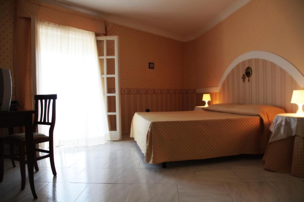 Bed And Breakfast Casagalez Santa Domenica Talao Habitación foto